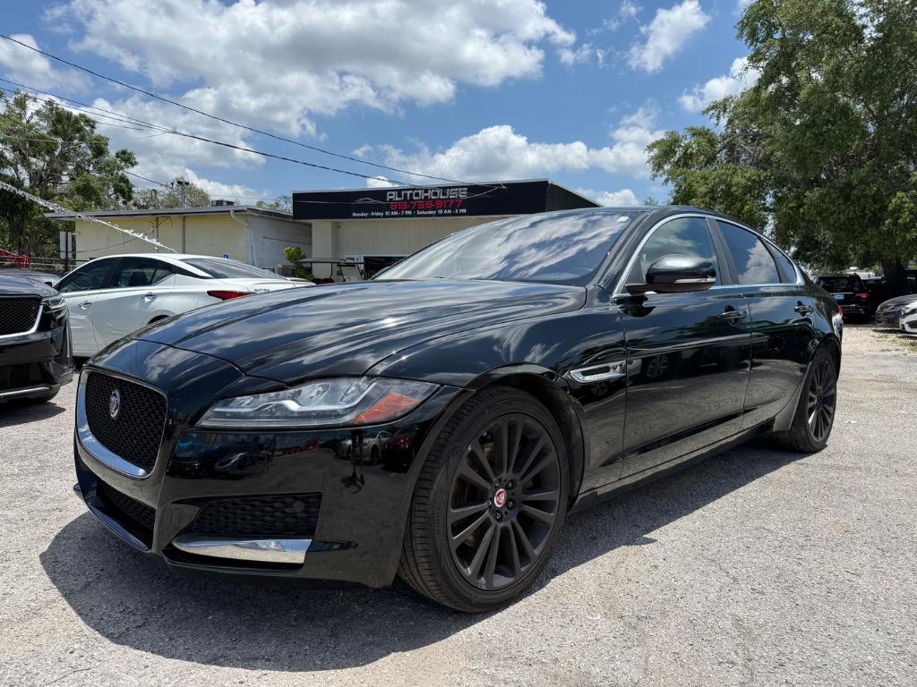 2017 Jaguar Xf